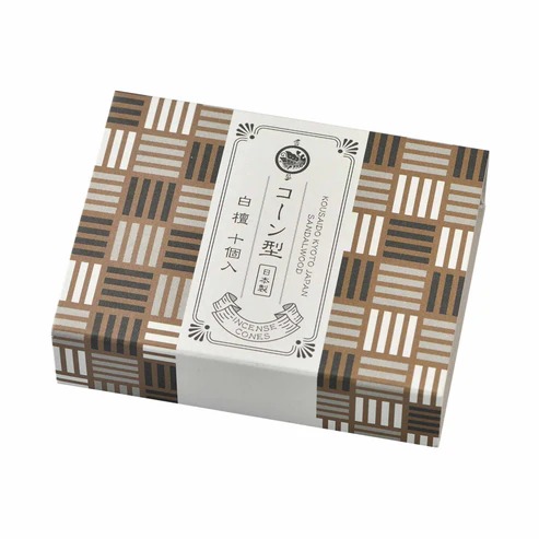 香氣單純耐聞 溫潤木質調