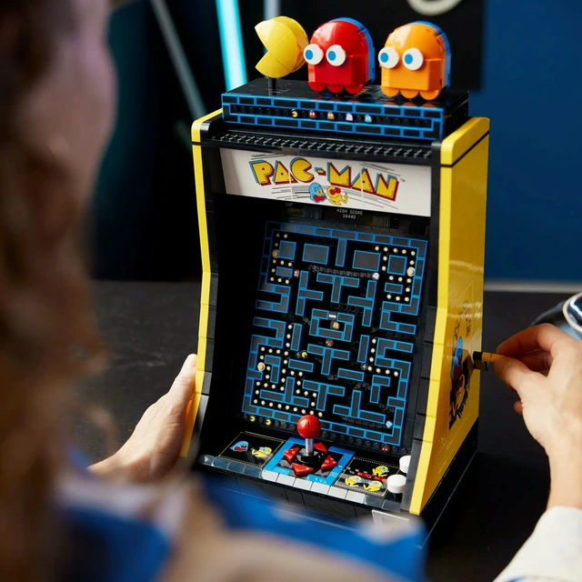 必買站】樂高LEGO 10323 PAC-MAN 小精靈機台| LINE 禮物